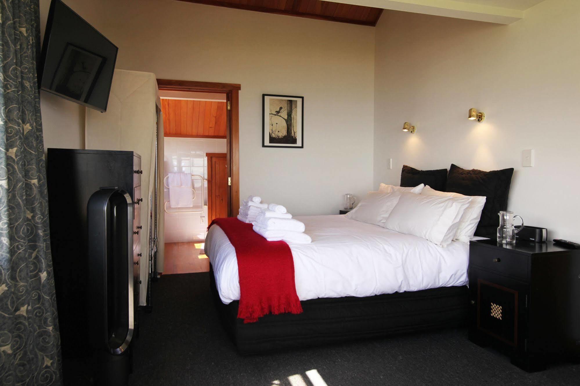 Te Puru Beach Lodge Екстер'єр фото