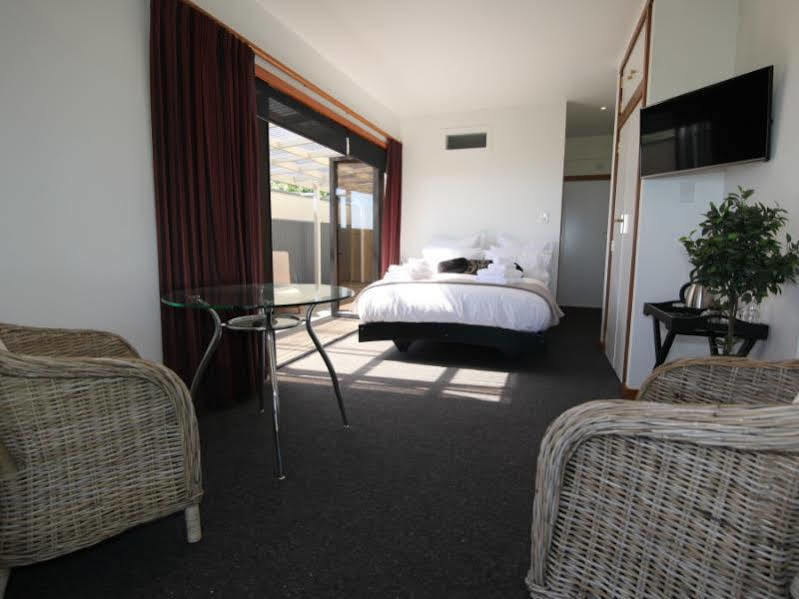 Te Puru Beach Lodge Екстер'єр фото